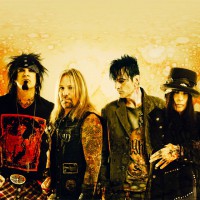 Надникнете зад кулисите на “The Final Tour“ на MÖTLEY CRÜE