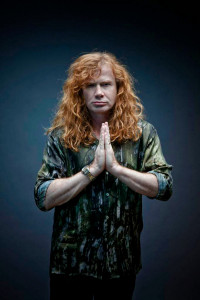 Dave Mustaine се мести в Италия