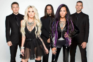 Carla Harvey и Butcher Babies се разделиха