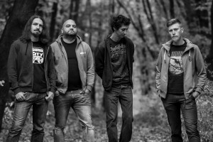 THE FLYING DETACHMENT подгряват A PALE HORSE NAMED DEATH