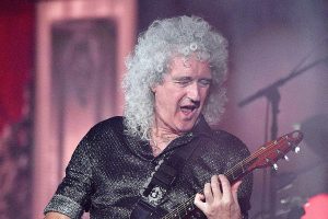 BRIAN MAY от QUEEN си партнира с GIBSON за създаването на 12-струнна акустична китара