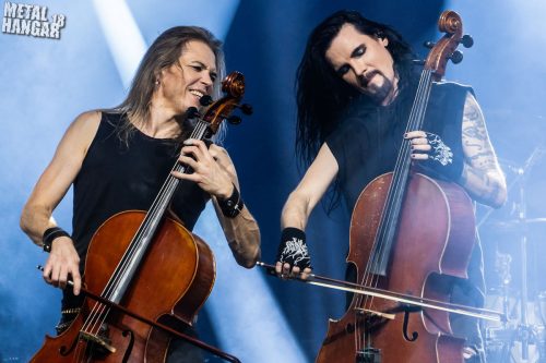 Конници на Apocalyp-сиса – APOCALYPTICA Plays Metallica